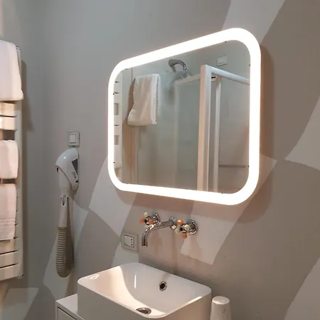 Piccolo Olina ホテル 2*