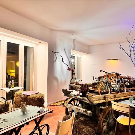 Piccolo Olina Hotel
